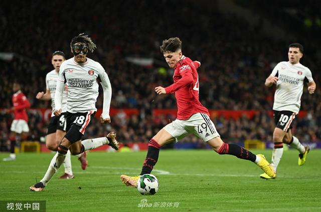 冠军仍有不 冠军仍有不